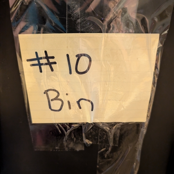 Disney Aladdin Genie Figurine in Bright Yellow and Sky Blue - Picture 2 of 2